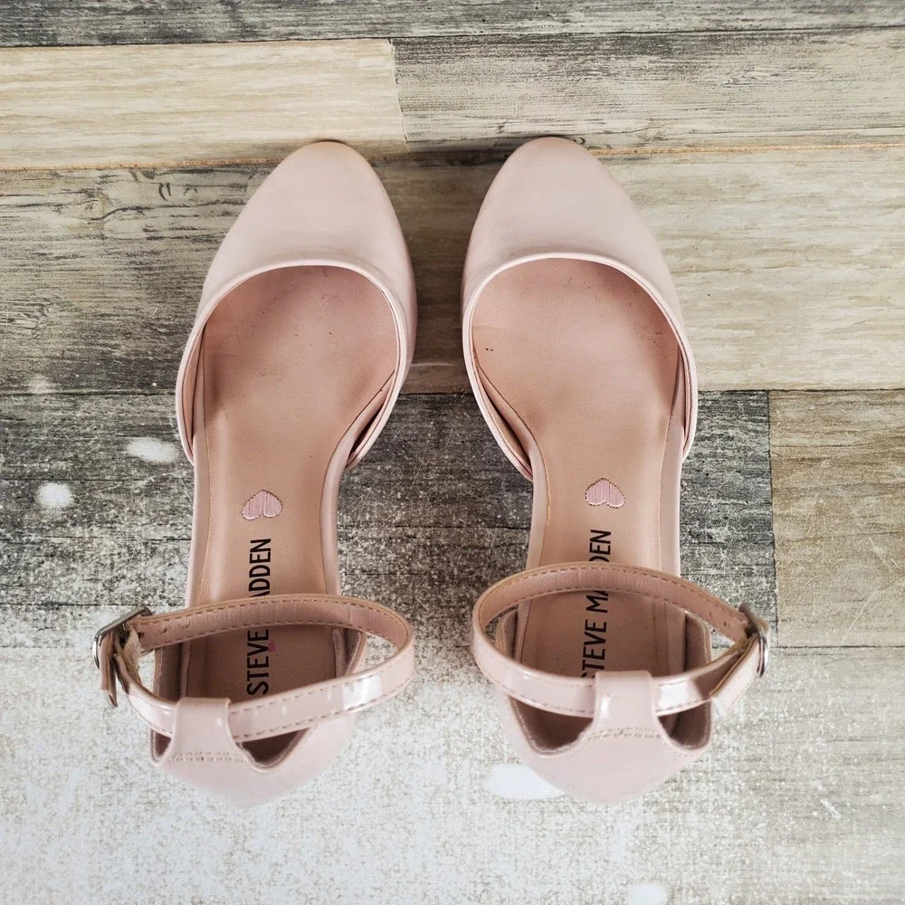 Steve Madden Prettyy Kids Sandal Sz 13 M Blush Patent Leather Buckle Ankle Strap